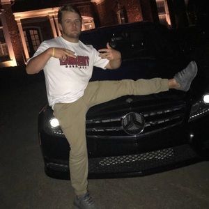 Meet your Posher, Chase